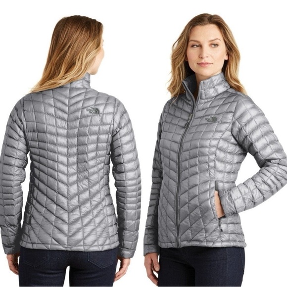 THE NORTH FACE Women's Thermoball™ Trekker Jacket Gray Sz M - Picture 1 of 9